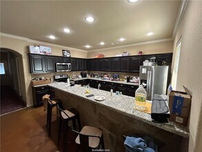 3005 Towers Pkwy in College Station, TX - Building Photo - Building Photo