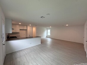 13722 Appleton Wy, Unit 13C in San Antonio, TX - Building Photo - Building Photo