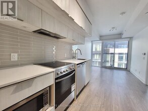 181 Dundas St E in Toronto, ON - Building Photo - Building Photo