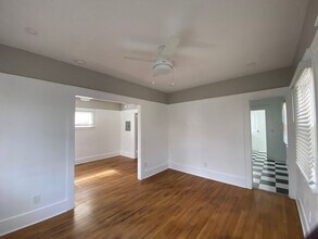 3081 Lincoln Ave in San Diego, CA - Building Photo - Building Photo