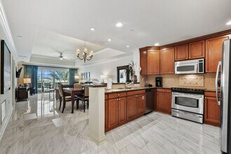 1106 Sunset View Cir in Kissimmee, FL - Building Photo - Building Photo