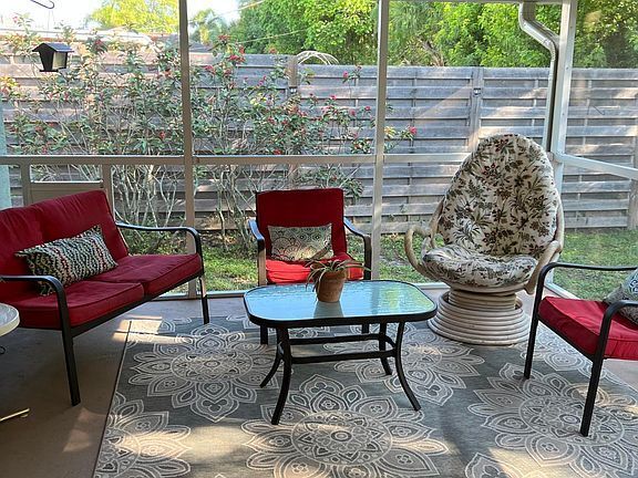 4108 4th Ave W in Palmetto, FL - Foto de edificio - Building Photo