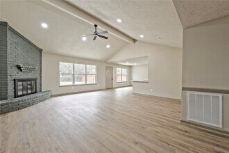 6523 Brookgate Dr in Spring, TX - Building Photo - Building Photo