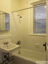 29 Park Dr in Boston, MA - Foto de edificio - Building Photo