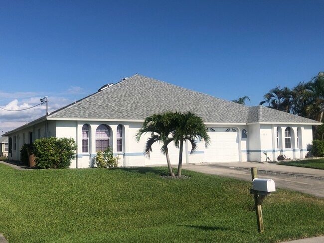 4529 SE 6th Pl, Unit South, Unit South