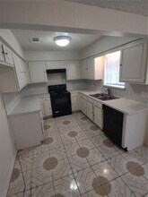 640 Hillside Dr in Cedar Hill, TX - Building Photo - Building Photo