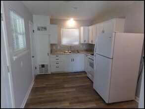 7524 Knollwood Rd in Little Rock, AR - Building Photo - Building Photo