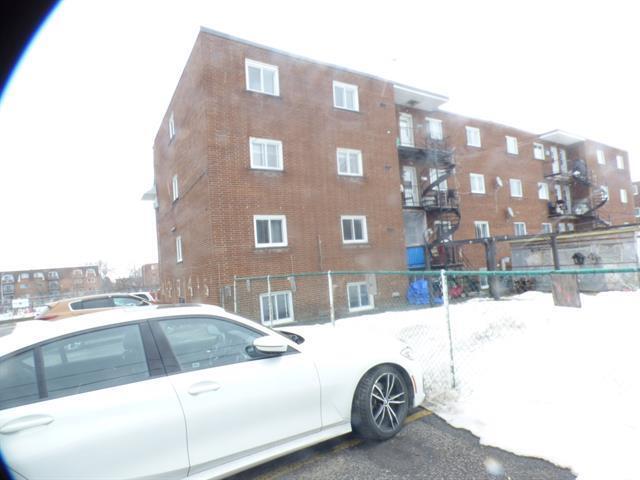 2250 Daniel St in Longueuil, QC - Building Photo - Building Photo