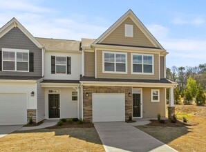 207 Arbor Trl in Powdersville, SC - Foto de edificio - Building Photo