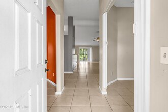 2409 Cool Springs Dr S in Jacksonville, FL - Building Photo - Building Photo