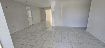 3413 Areca St in Punta Gorda, FL - Foto de edificio - Building Photo