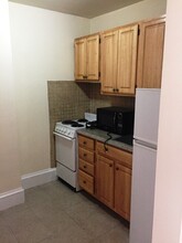 465 Beacon St, Unit 8 in Boston, MA - Building Photo - Building Photo