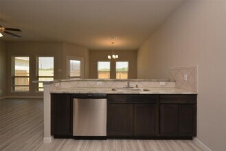 13327 Blair Gln in Houston, TX - Building Photo - Building Photo