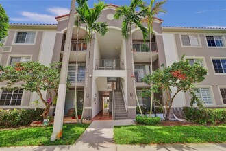 6841 SW 44th St in Miami, FL - Building Photo - Building Photo