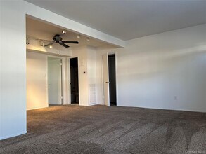 88 Bailey Ct in Middle Island, NY - Building Photo - Building Photo