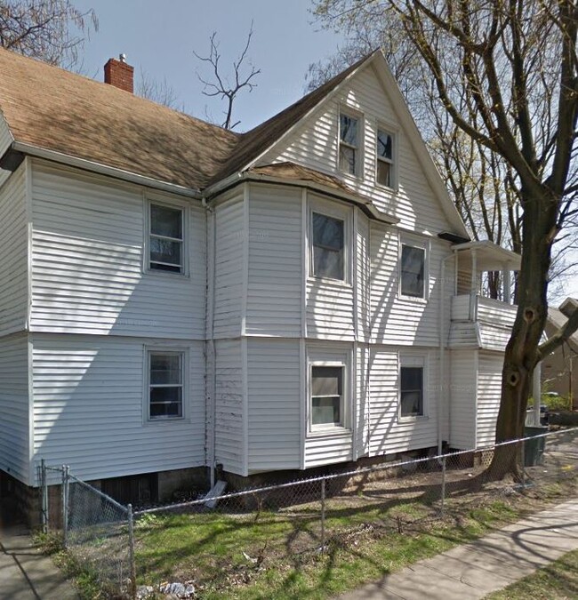 238 Chamberlain St in Rochester, NY - Building Photo - Building Photo