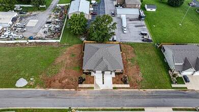 562 Providence Ct in Bowling Green, KY - Building Photo - Building Photo