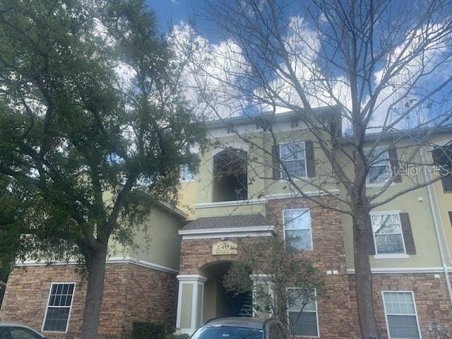 property at 2402 Courtney Meadows Ct