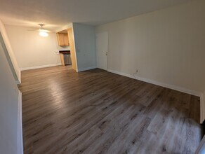 10246 Black Mountain Rd, Unit 127 in San Diego, CA - Building Photo - Building Photo
