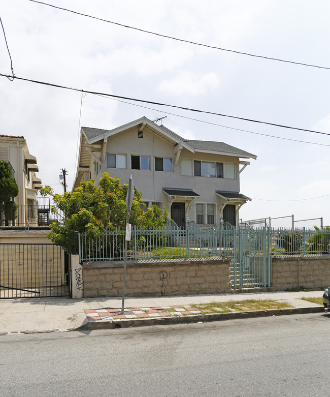 966 S Normandie Ave in Los Angeles, CA - Building Photo - Building Photo