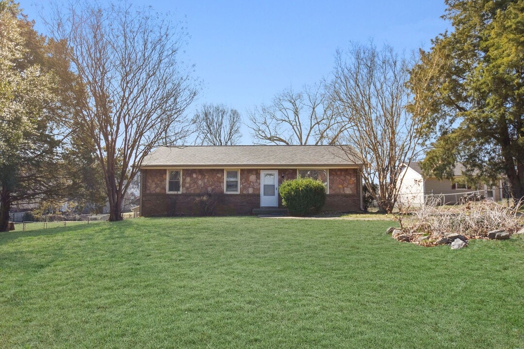 1969 Mark Ave in Clarksville, TN - Building Photo