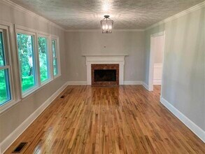 2039 Wildridge Dr in Tallahassee, FL - Building Photo - Building Photo