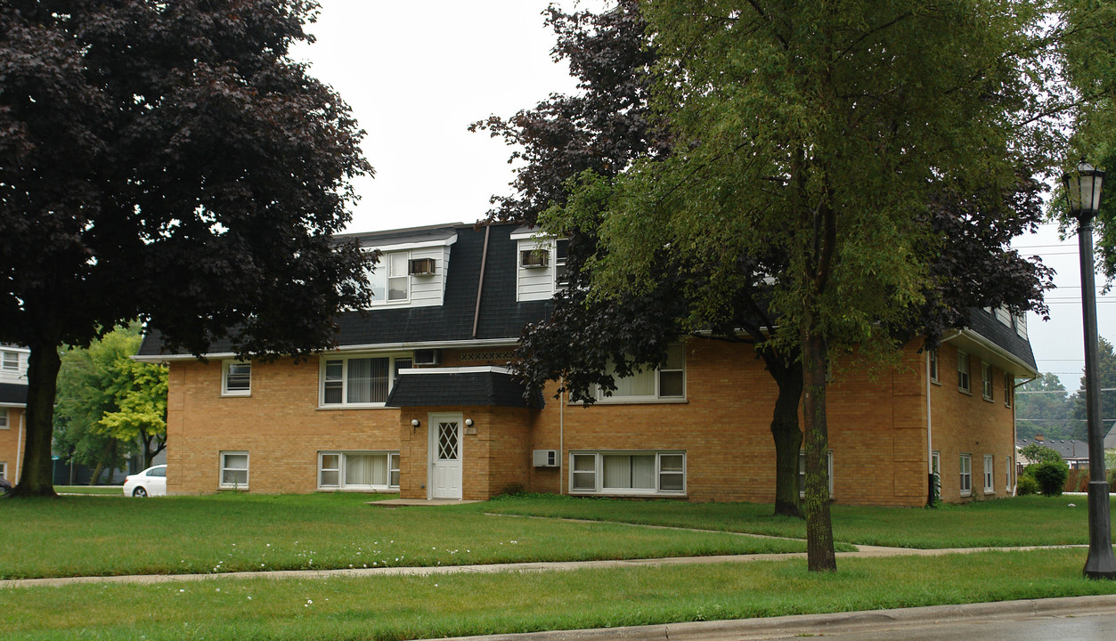 1015-1025 S 7th Ave in La Grange, IL - Foto de edificio