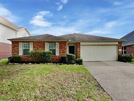 2114 English Green Way in Fresno, TX - Building Photo