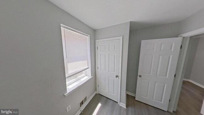 property at 2036 N Gratz St