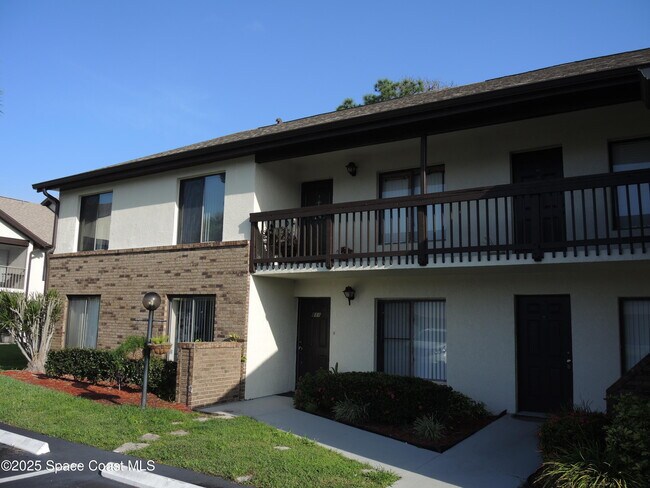 property at 1515 Huntington Ln