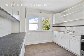 2518 Delaware Ave in Buffalo, NY - Building Photo - Building Photo