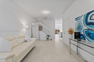 12536 NW 23rd Pl in Miami Shores, FL - Building Photo - Building Photo
