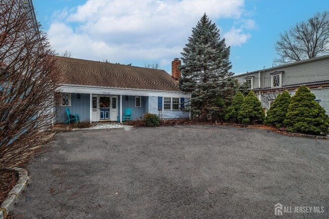 71 Woodbridge Ave in Metuchen, NJ - Building Photo - Building Photo