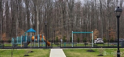 211 Henderson Rd, Unit 1213 in Monmouth Junction, NJ - Building Photo - Building Photo