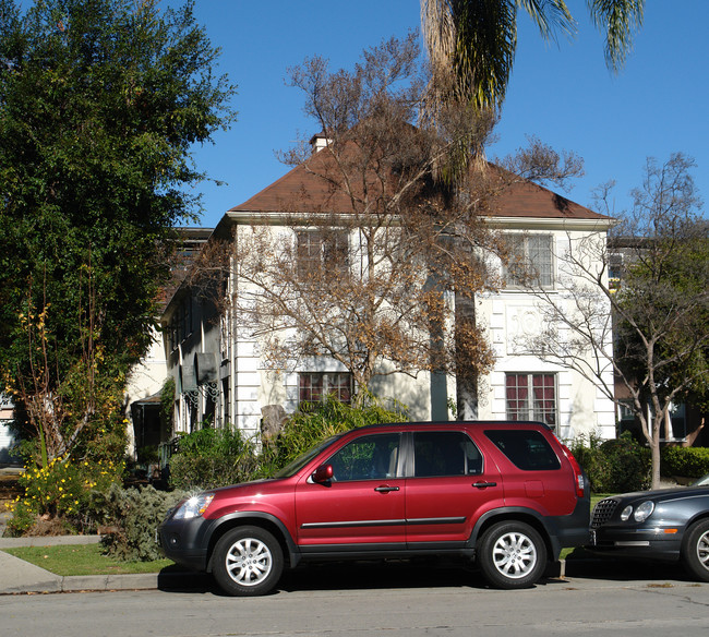 11151 Camarillo St in North Hollywood, CA - Building Photo - Building Photo