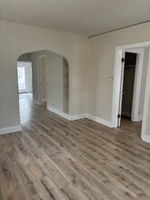 607 Oakton St in Evanston, IL - Foto de edificio - Building Photo