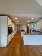 226 Winchester St in Newton, MA - Foto de edificio - Building Photo