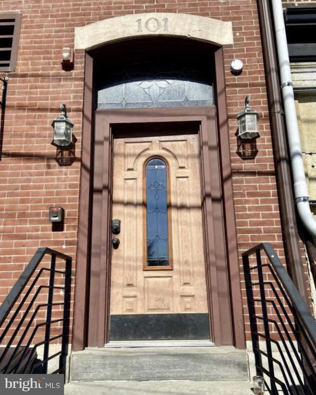 property at 101 Fayette St