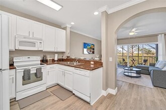14200 Avalon Rd in Winter Garden, FL - Building Photo - Building Photo