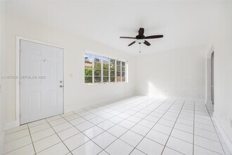 282 NW 41st Ave in Miami, FL - Building Photo - Building Photo