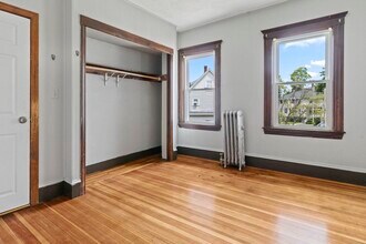 33 Bigelow St in Quincy, MA - Building Photo - Building Photo