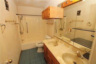 3152 S Eastern Ave-Unit -27 in Las Vegas, NV - Building Photo - Building Photo