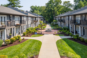 The Avenue in the Highlands in Louisville, KY - Foto de edificio - Building Photo