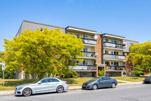 6450 Milan in Brossard, QC - Building Photo