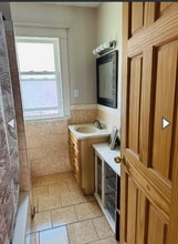 705 Hudson Ave in Albany, NY - Foto de edificio - Building Photo