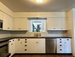 48744 McFarland Rd in Oakridge, OR - Building Photo - Building Photo