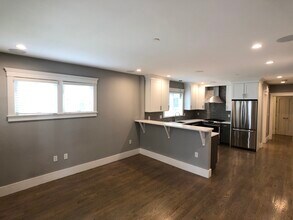 88 Rossmore Rd, Unit 3 in Boston, MA - Building Photo - Building Photo