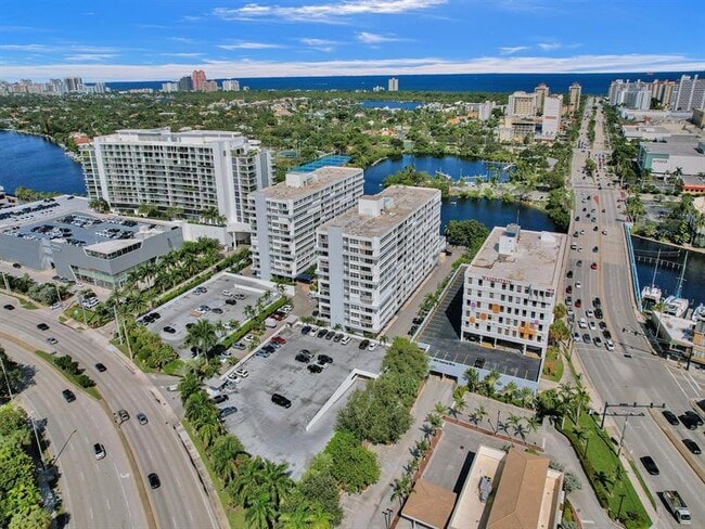 property at 1160 N Federal Hwy