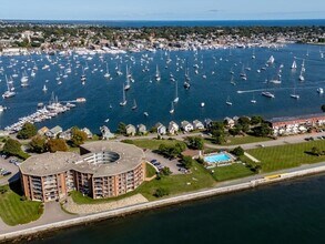 1316 Capella S in Newport, RI - Building Photo - Building Photo