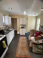 67 Flint St, Unit 2 in Somerville, MA - Building Photo - Building Photo